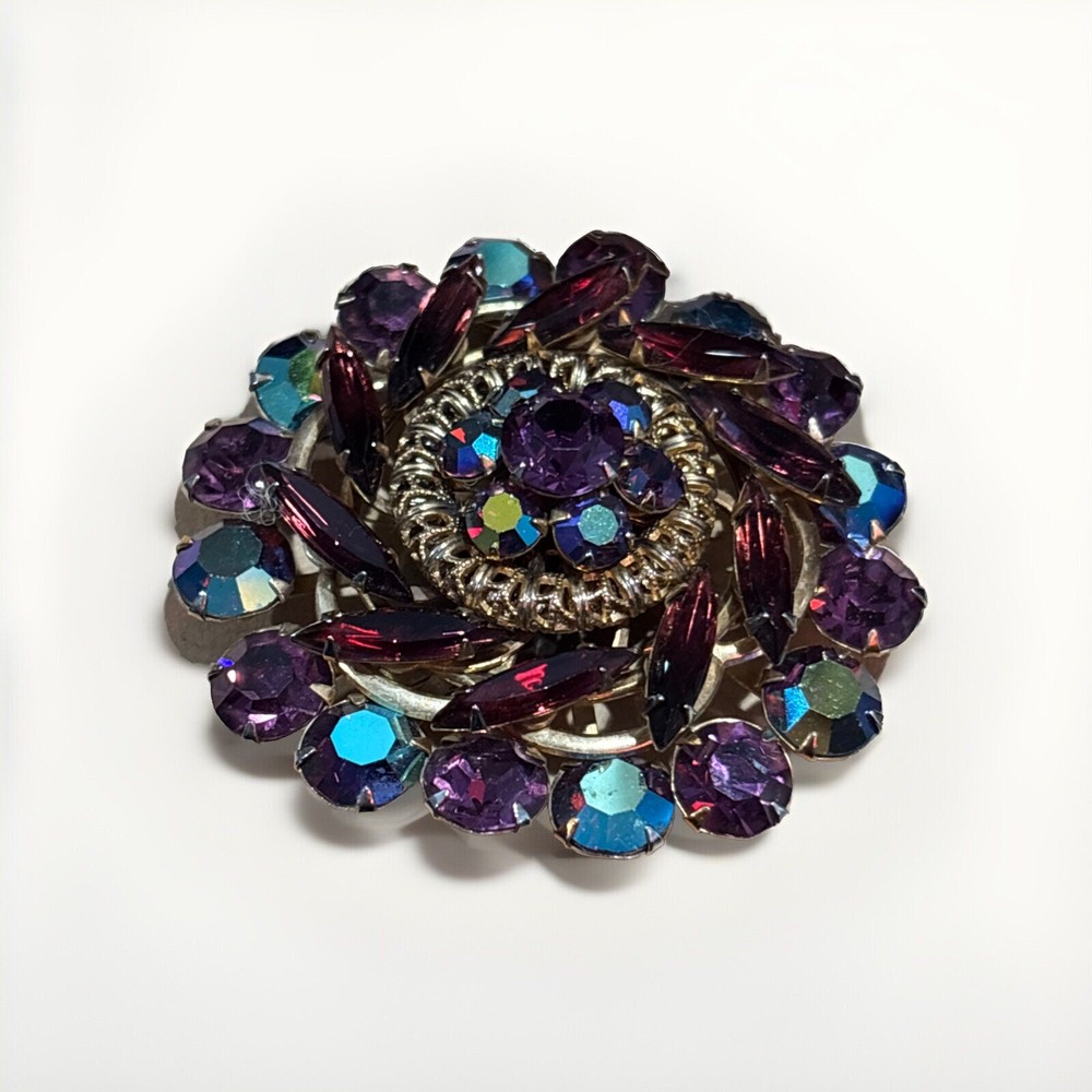 VTG UNSIGNED Round Peacock Blue Aurora Borealis Iridescent Rhinestone Brooch, 2”