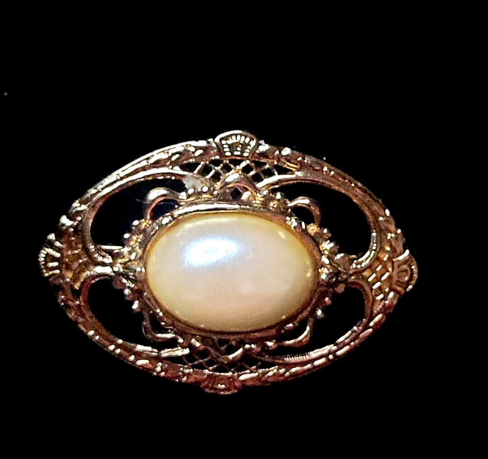 Vintage Brooch with Gold metal and Faux Pearl Middle 2”x1”/Costume