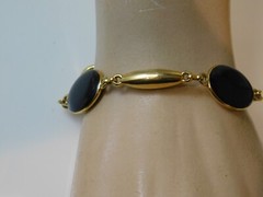 Off White Black Enamel Reversible Link Gold tone Chain 7.5″ Bracelet 8j 9