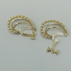 Vintage Layered Gold Tone Hoop Earrings Clip On Backs Rope Twist Design