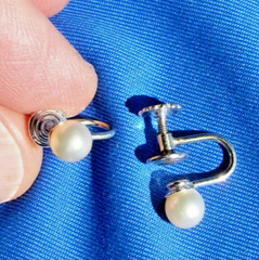 Elegant Original Vintage 6 millimeters PEARL Earrings 14K WHITE GOLD Deco Studs