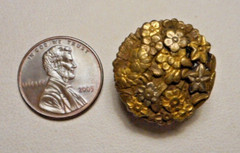 Ladies’ Antique Victorian Gilt Metal Round Floral Collar Stud Button