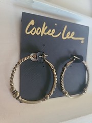 Vintage NOS Carded Cookie Lee Earrings Brasstone Hoops