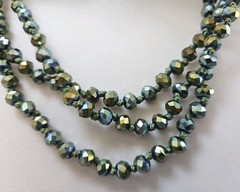 Vtg 56″ Hand Knotted Faceted Glass Bead Necklace Peacock Blue Green Iridescent