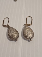 Vtg Xc by Liz Claiborne Y Necklace Earrings Set Silvertone (No Tassel) Pewter?