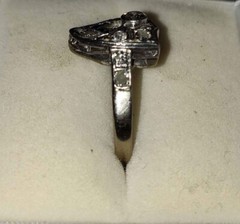 14K White gold vintage shield ring