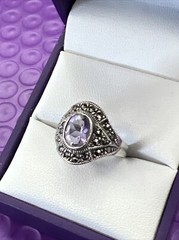 ❤️GORGEOUS 925 STERLING Simulated AMETHYST Marcasite RING Sz 5 1/2