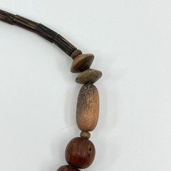 Vintage Boho Tropical Wood Parrot Beaded Statement Necklace Pink Bird Accent