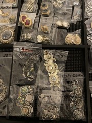 Sarah Coventry Vintage Estate Good Mixed Jewelry Bag Weighs 4 Lbs – 70 Pieces