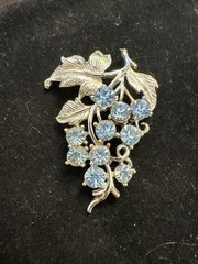 Vintage Signed Pegasus Coro Blue Rhinestone Grapevine Brooch Blue Silver Tone