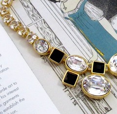 VTG RUNWAY MONET BLACK RHINESTONE HEADLIGHT OVAL CRYSTAL NECKLACE GP YSL ERA