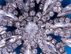 Weiss Snowflake Starburst Brooch Pin Silver Tone 2.25″ Clear Rhinestone Vintage