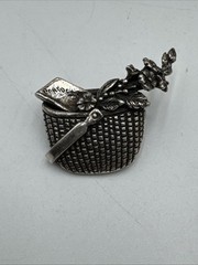 Signed HAND & HAMMER H&H DeMatteo NANTUCKET STERLING SILVER BROOCH PIN 10.09g