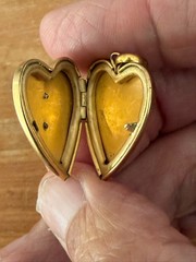 Vintage 1/20 14k Gold-Filled Heart Locket with I Love You