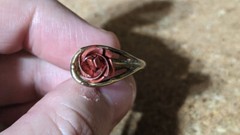 RED ROSE GOLD COLORED RING SIZE 5-6 ADJUSTABLE / WRONGWAY052