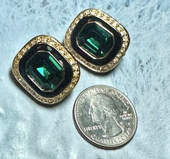 Vintage Gorgeous Gold Tone & Green Emerald Rhinestone Square Clip On Earrings