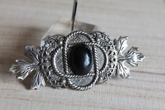 VINTAGE HANDMADE OOAK SILVER PLATED METAL FILIGREE LEAF VICTORIAN BROOCH