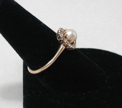 Vintage 10K Yellow Gold Pearl Diamond Halo Ring Statement Size 8.75 417 Solid