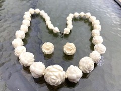 Vintage Ivory Celluloid Carved Graduated Rose Beads Necklace + earrings set