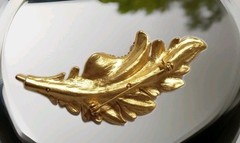 Vintage Gold Tone and Rinestone Leaf Pin 1950’s-1970’s