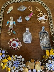 Jewelry Repair Lot 50+ Very Nice Many Signed Missing Rhinestones Resell Harvest