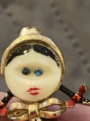 Vintage 1949 Uncas Mfg Co Girl And Boy Button Face Pins /Brooch Set