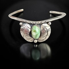 Vintage Silver Southwestern Style Green Turquoise Handmade Cuff Bracelet