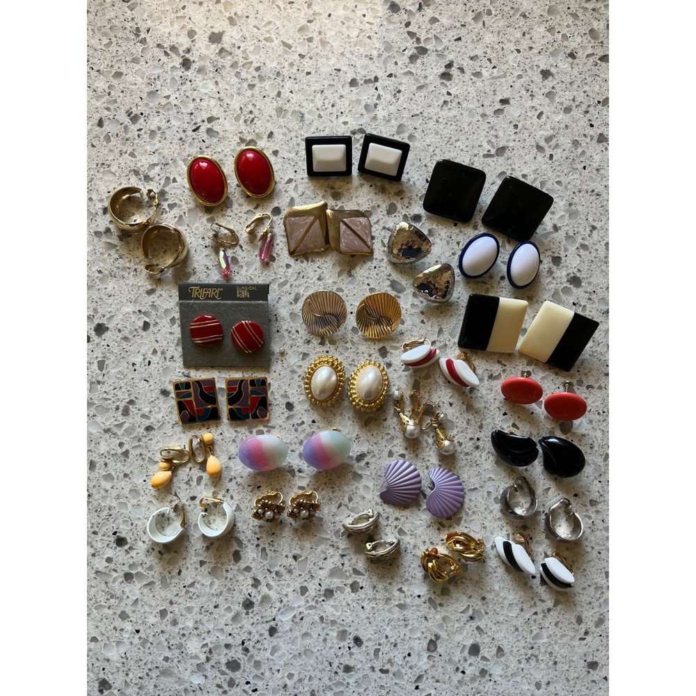 Vintage 80s 90s Earring Lot 20 Pairs Trifari Geometric Enamel Clip On Post Studs