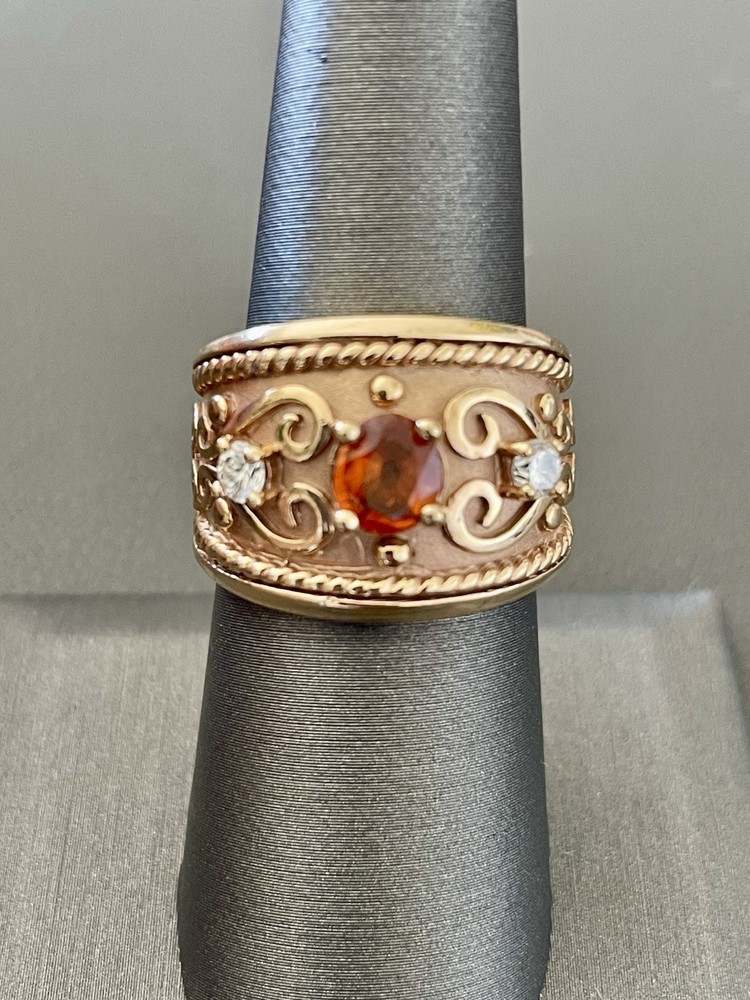 10KT Yellow Gold 0.80CT Citrine & 0.25CTW Diamond Ring. Size 7(B42)
