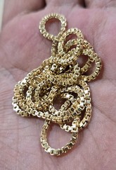 1990s DURAGOLD 24″ 14K Yellow Gold Large Venetian Box Chain Necklace 6 Grams