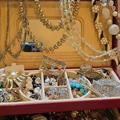 Mostly Vintage Jewlery Lot Some Signed All Wearable Brooches Necklaces Etc