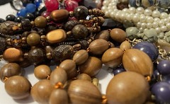4Lb Mixed Mystery Jewelry Lot Vintage Mod Boho Bead Necklaces Bracelets Earrings