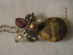 BEAUTIFUL Vintage Avon GENUINE TIGER’S EYE ACCENTED Necklace…2005..#595