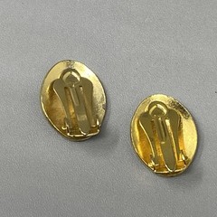 Cloisonne Stud Button Earrings Flower Iris Enamel Black Base Clip On Vintage .75