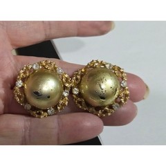 Lot of 4 Vintage Faux Pearl Gold Tone Clip On Costume Earrings