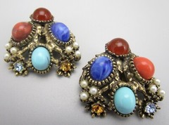 UNUSUAL SELRO / SELINI GOLDTONE JEWELED CABOCHON BRACELET & EARRINGS SET