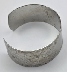 Vtg.Engraved Silver Tone Cuff Bracelet 6 in Floral Scroll Victorian Revival