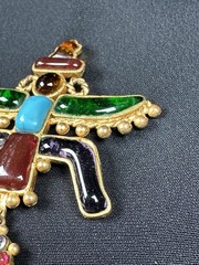 CHANEL 1993 93A Gripoix Multicolor Runway Pendant Centerpiece Rare Vintage
