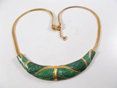 Signed Lady Remington Marbled Green Enamel Crescent Center Herringbone Necklace