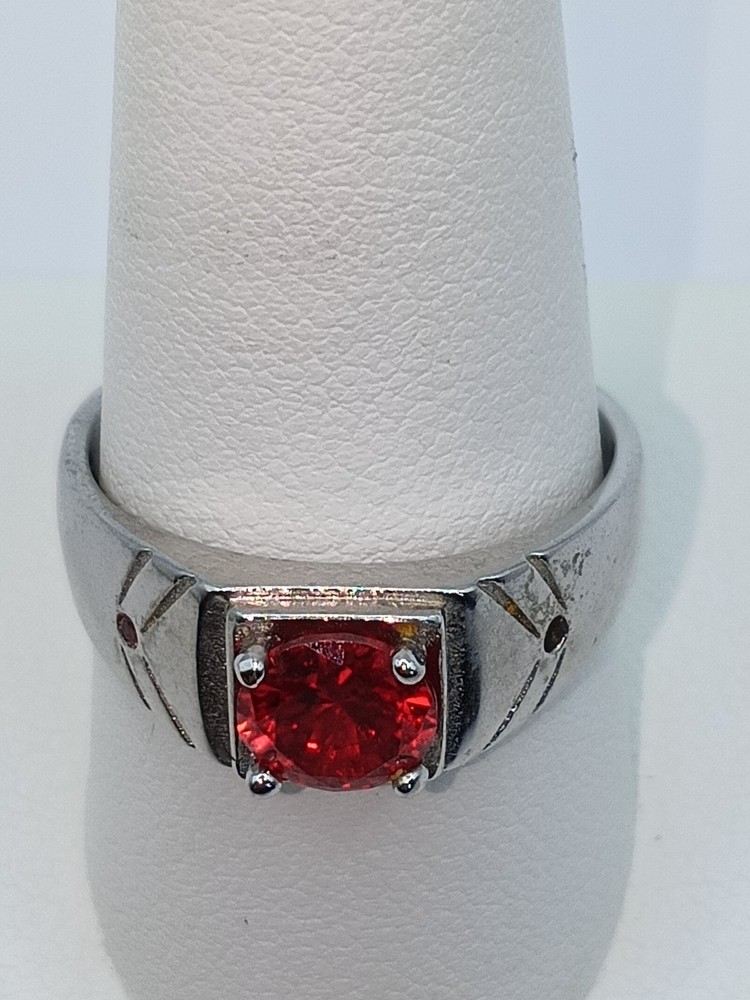 Vintage sterling silver 925 signet-style ring with a deep red gemstone Size 10
