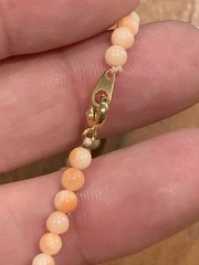Vintage Dainty Peach Coral Heart Strand Necklace 17″ Small bead w/Pendant BEAUTY