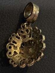 Vintage Unbranded Gold Tone Green And Blue Rhinestone Pendant