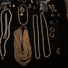Huge Vintage Estate Costume Jewelry Lot Anne Klein Monet Napier 200+ pcs