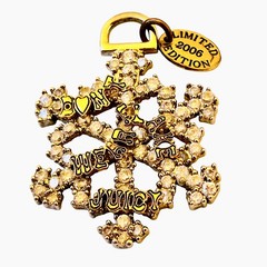 Juicy Couture Limited Edition 2006 Snowflake Charm Crystals DON’T FLAKE WEAR