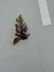 vintage jewelry leaf pin browns and golds
