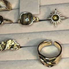 Mixed Lot 5 Gold Tone Rings w/ Brown Cabochon Stones Sunburst Design