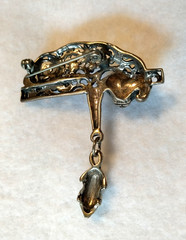 Vintage Jezlaine Sterling Silver Cat Playing with Mouse Brooch (179 – 2679)