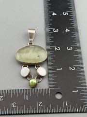 Vintage Prehnite Pendant 950 Silver MOP Mother of Pearl Green Pearl Drop Oscar’s