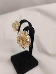 Lisner Vintage Ab Clear Crystal Beaded Cluster Clip-on Earrings Gold-toned
