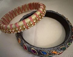 Elegant Vintage Goldtone Jewelry In Art Deco design Container
